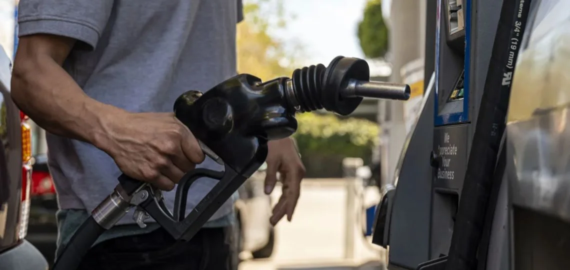 Prix carburants : la guerre au Moyen-Orient frappe 15 millions de Français