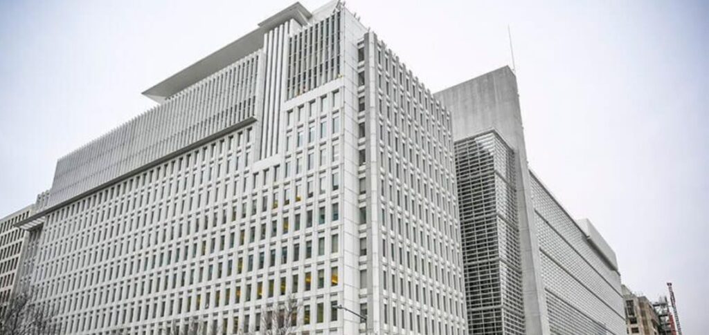 La Banque Mondiale a Dépensé 15 milliards dans l’énergie Fossile depuis l’Accord de Paris (ONG)