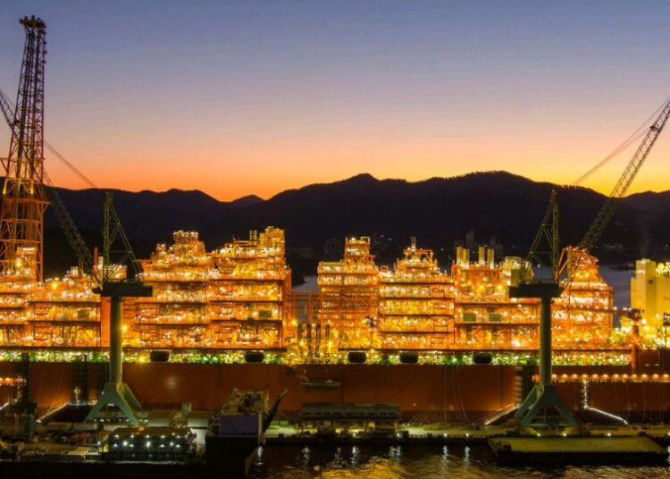 Crise de l’énergie: premières exportations de gaz naturel liquéfié du Mozambique