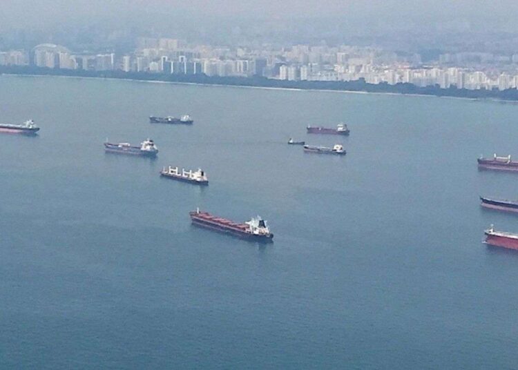 La Malaisie bloque un pétrolier russe