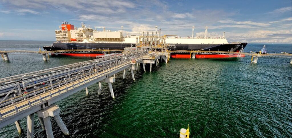 TotalEnergies avance dans son projet gazier en Papouasie