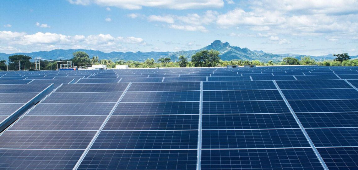 Isotron construit de Nouveaux Parcs Solaires au Salvador