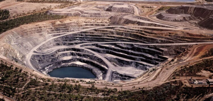 In Niger, abundant uranium does not bring in much