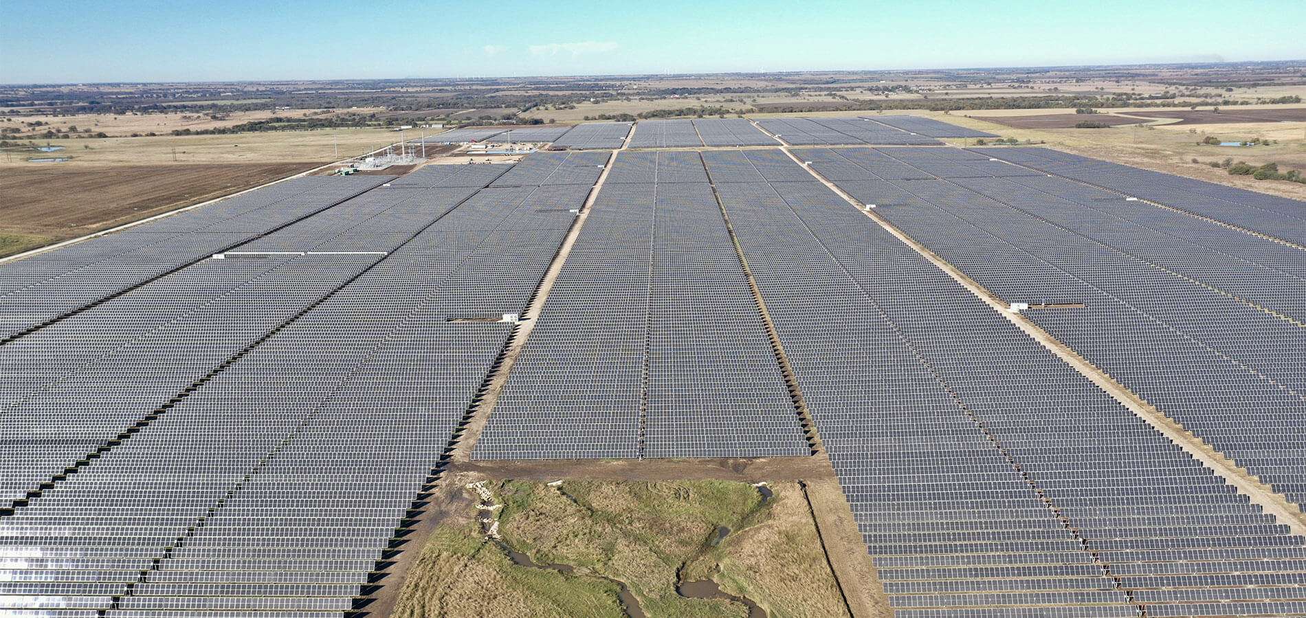 Adapture Renewables Acquiert 81 MW de Solaire