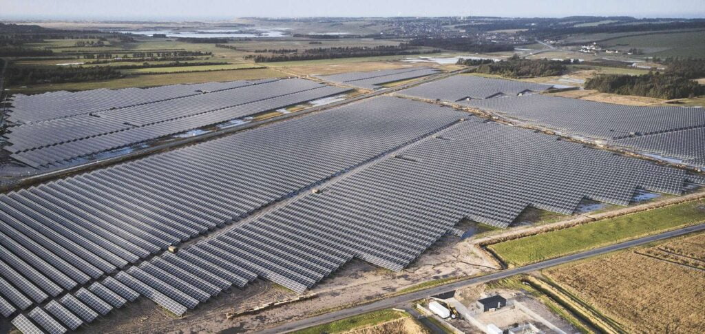 AVG investit 8 Millions EUR€ dans Alternus Energy