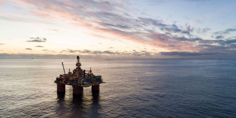 Transition en Norvège: Énergie Verte ou Pétrole Décarboné