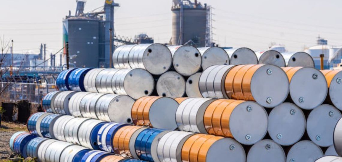 USA: smaller than expected drop in crude oil inventories