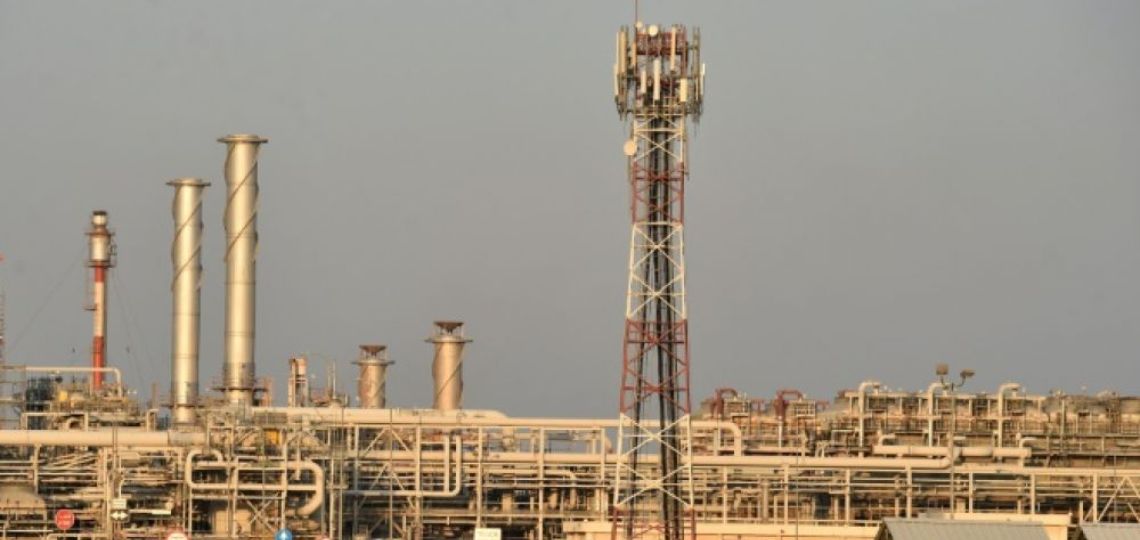 Pétrole: l’Arabie saoudite va continuer de réduire sa production
