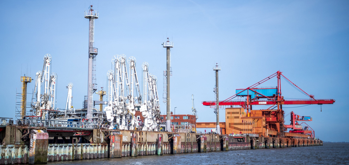 European Officials Turn to American Liquefied Natural Gas