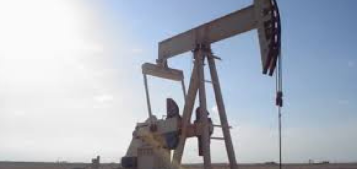 Oil prices fluctuate due to tensions in the Middle East