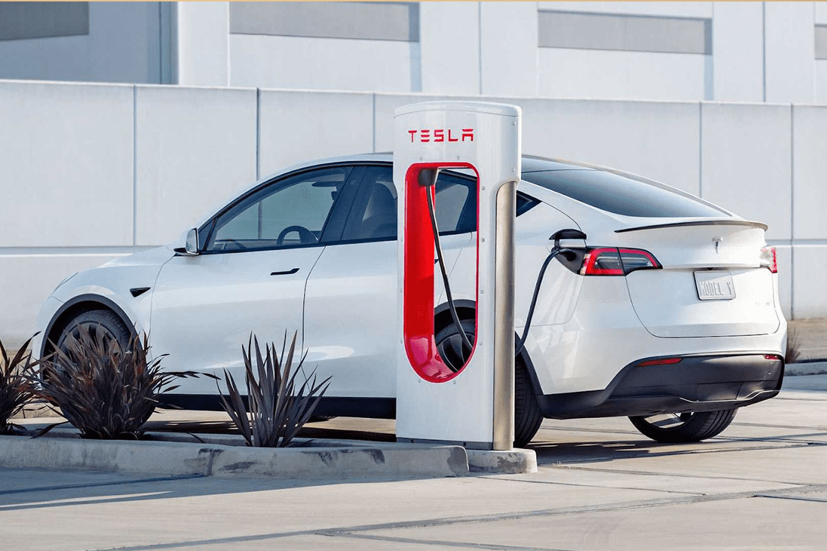 Électrification Automobile en France : Record en 2023