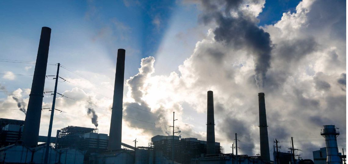 Critique du Plan Carbone Britannique: L’Avenir des Émissions et des Coûts