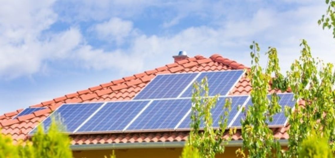 TotalEnergies domine le marché solaire en toiture en France