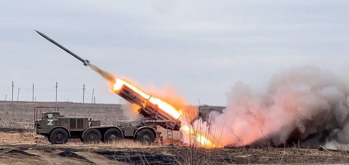 Oil rises after two new strikes on Russian refineries