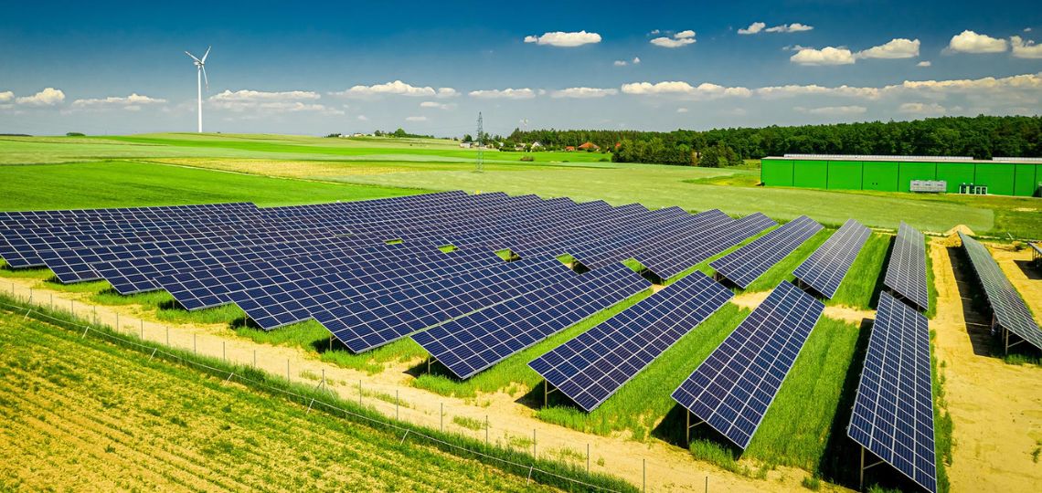 France: un « plan de bataille » pour doper la production solaire nationale