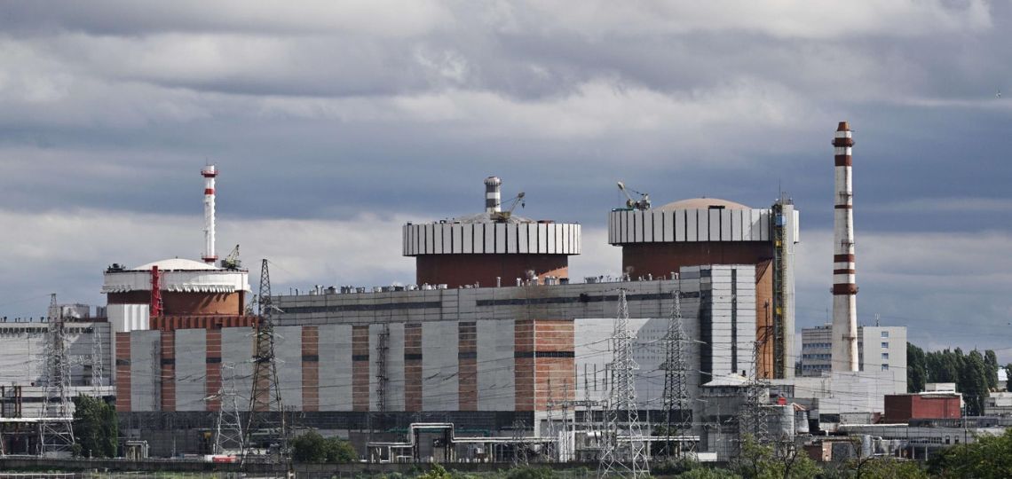 Ukraine: Russia hits two energy sites in the south