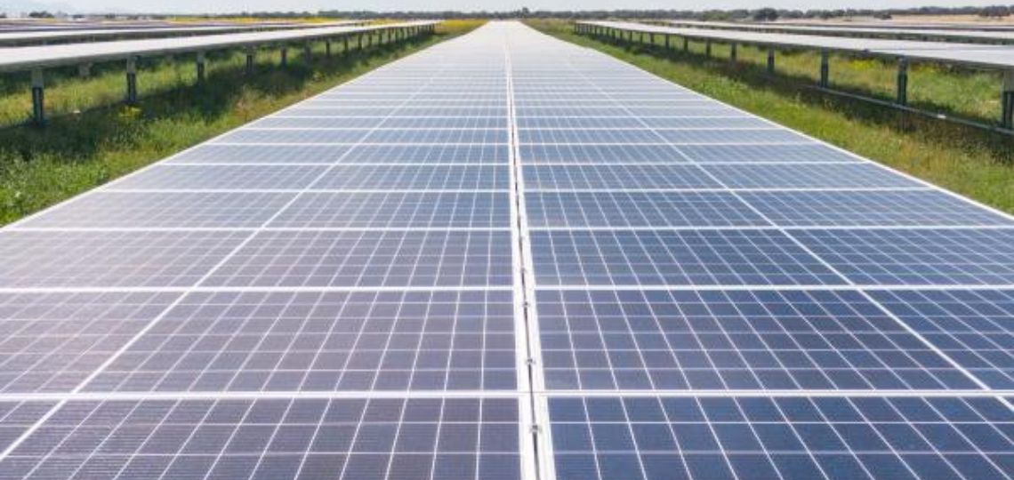 VELUX atteint ses objectifs avec un parc solaire Alhendín en Espagne