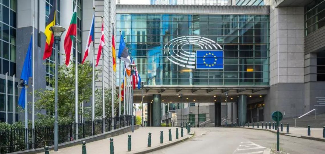 EU invests €2.967 billion to modernize energy systems in 10 countries