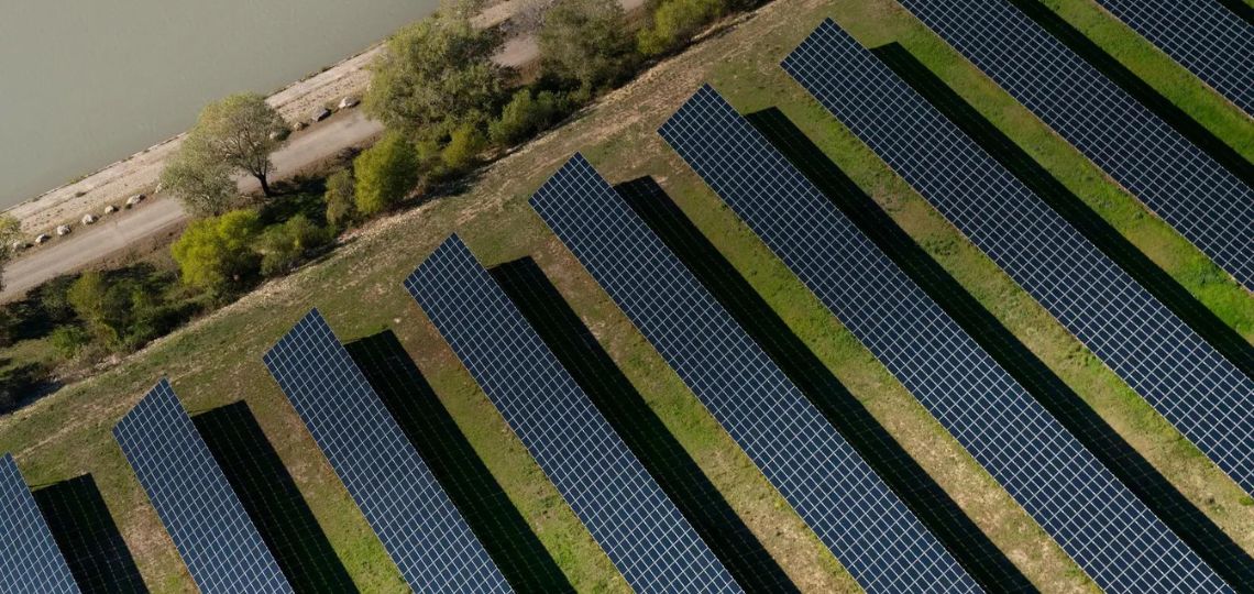 Q ENERGY vend une ferme solaire de 33MW à AlphaReal