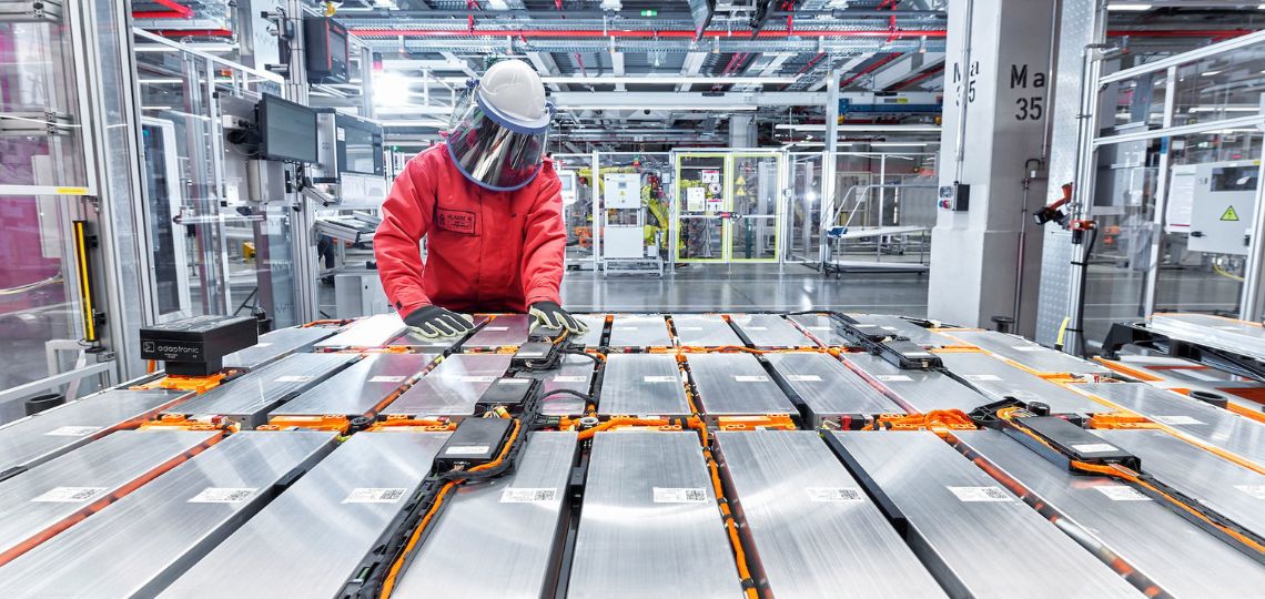 EU introduces 47.6% provisional customs duty on Chinese EVs