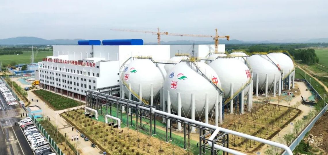 China steps up investment in energy storage