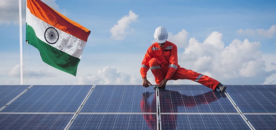 L’Inde atteint un record de 15 GW de capacité solaire au premier semestre 2024