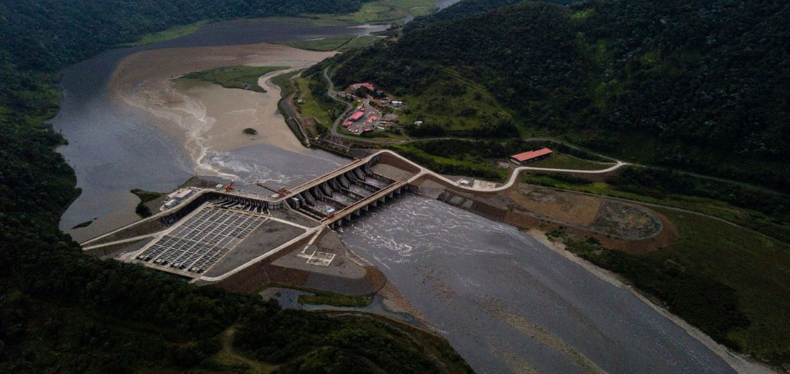 Ecuador: Serial power cuts, network vulnerability in question