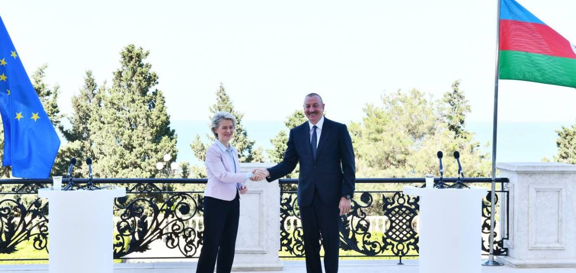 L’Ukraine et l’Azerbaïdjan démentent un accord de transit gazier vers l’Europe