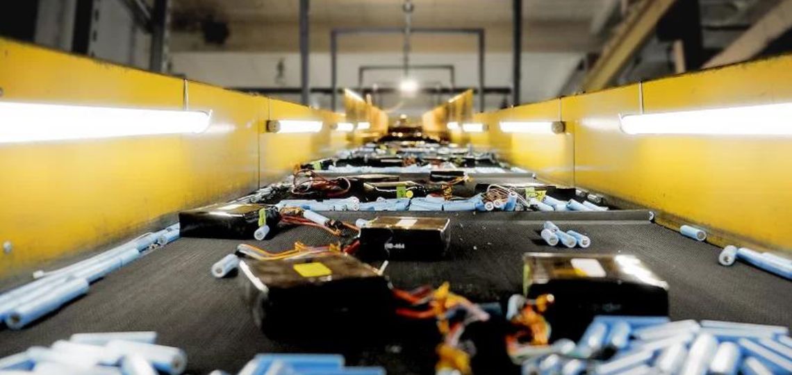 Stellantis et Orano annulent leur projet de recyclage de batteries