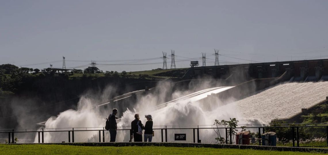 Brazil increases LNG purchases to offset hydroelectric decline