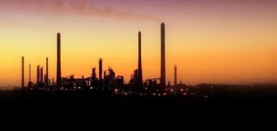 L’OPEP+ envisage une hausse de production, chute de 3 % des prix du pétrole