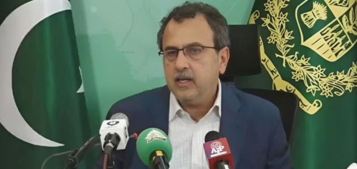 Pakistan ajuste ses contrats énergétiques pour alléger la pression économique