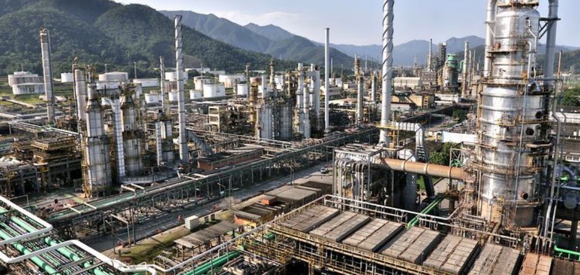 Écart croissant entre les prix de l’essence au Brésil et les prix d’importation