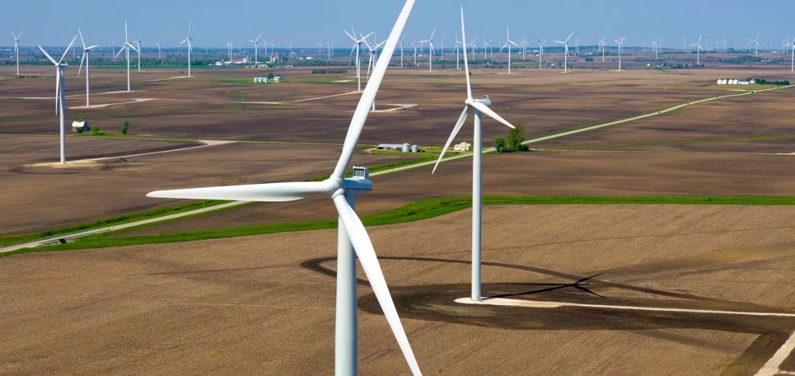 BP refocuses on oil by selling its onshore wind business in the US