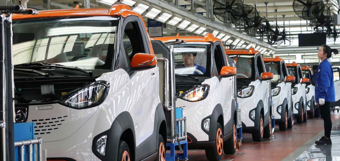 L’UE face à un dilemme sur la taxation des voitures électriques chinoises
