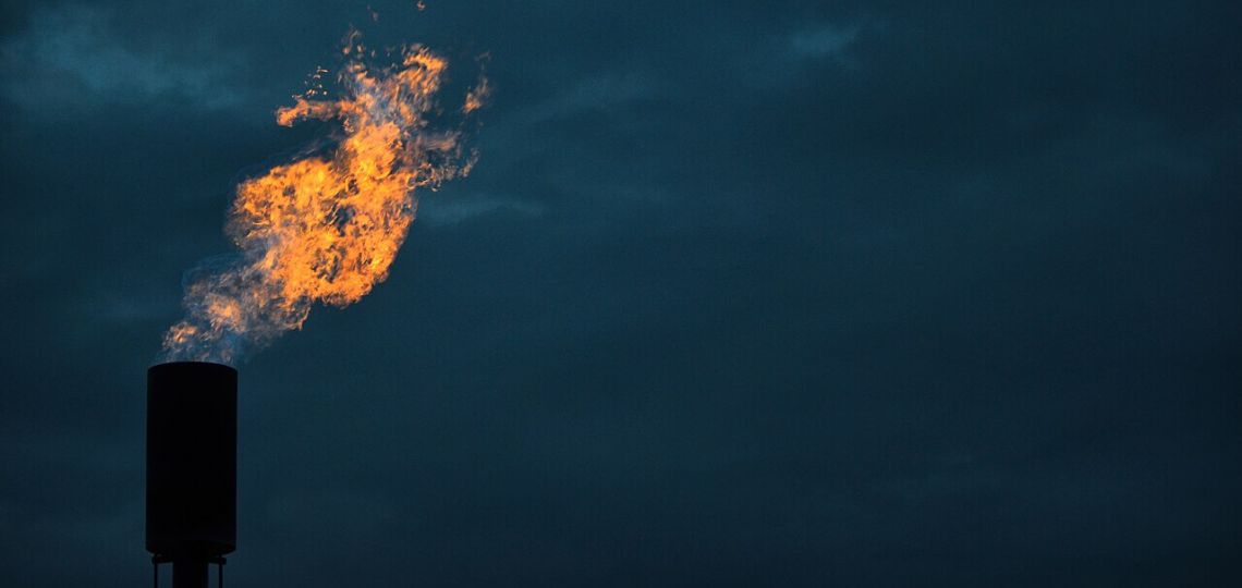 Les majors pétrolières sous pression pour la transparence sur le torchage