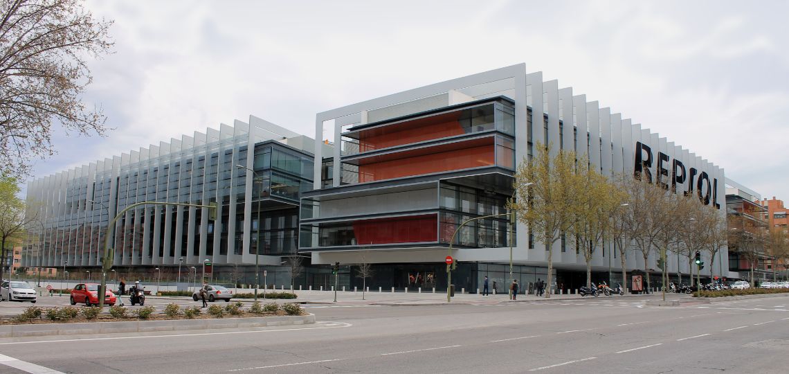 Repsol Suspends Its Investments in Green Hydrogen in Spain