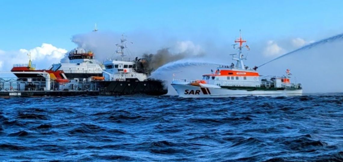 Fire on a Tanker in the Baltic Sea: 7 Sailors Rescued in Germany