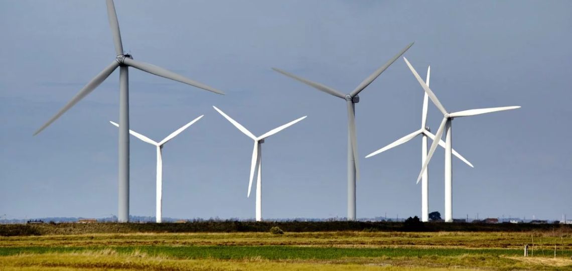 Spain: Doubling wind capacity by 2030, a high-risk bet