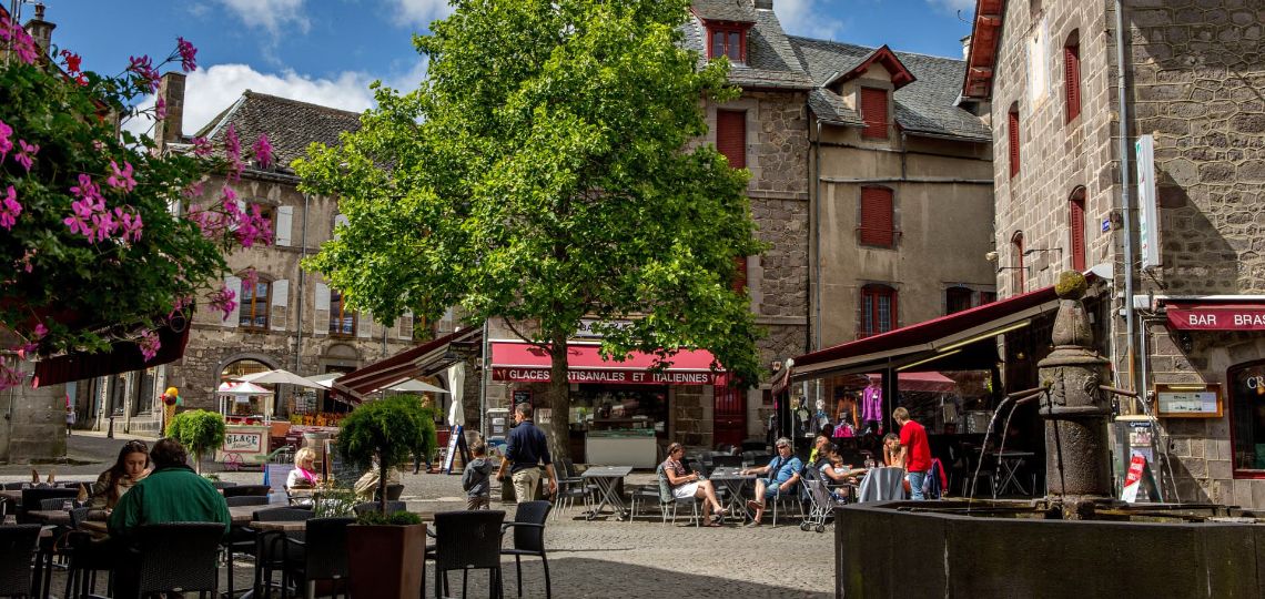 France: Besse-et-Saint-Anastasie Reduces Its Heating Bill by 25% Thanks to the Biomass Network