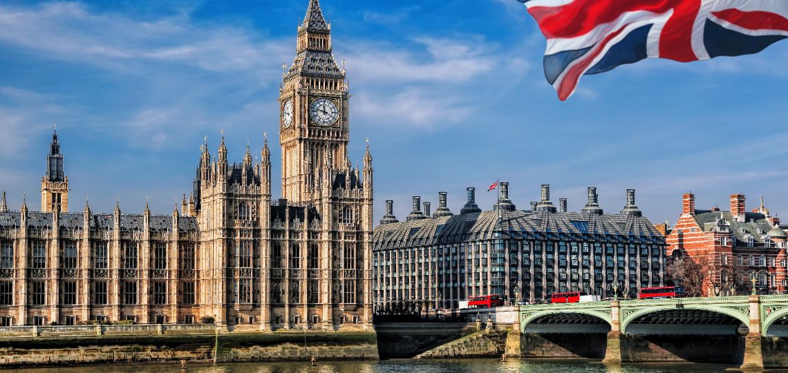 Le Royaume-Uni s’impose en leader climatique à la COP29 avec des objectifs ambitieux