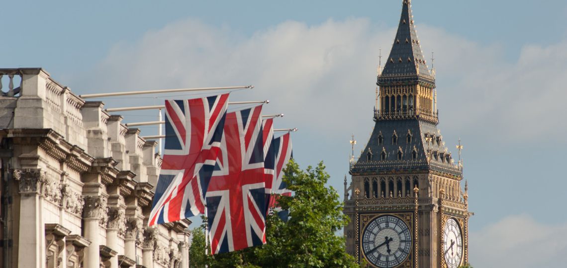Le Royaume-Uni face à une dépense record de 3 milliards USD/an pour le démantèlement pétrolier