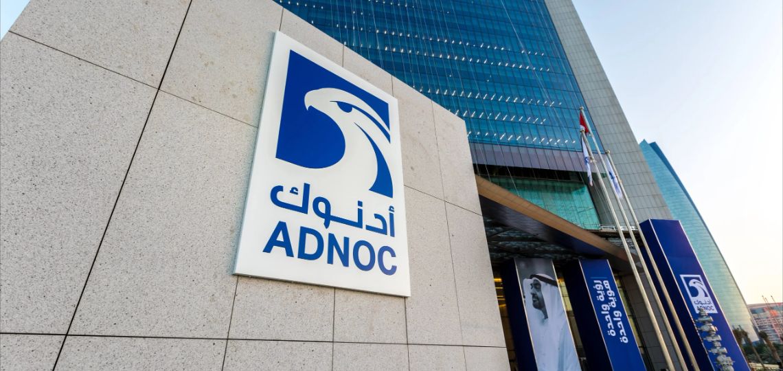 ADNOC réduira sa production de pétrole brut de 229 000 barils par jour en février