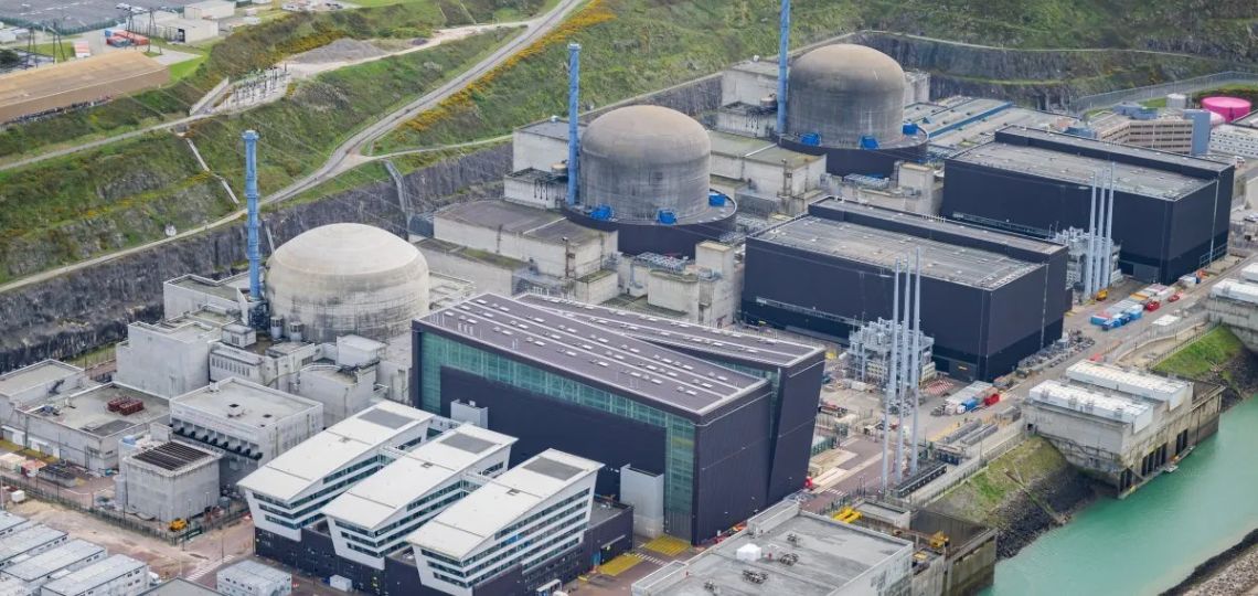 L’EPR de Flamanville : Chronique d’un Parcours Chaotique et Enjeux du Renouveau Nucléaire