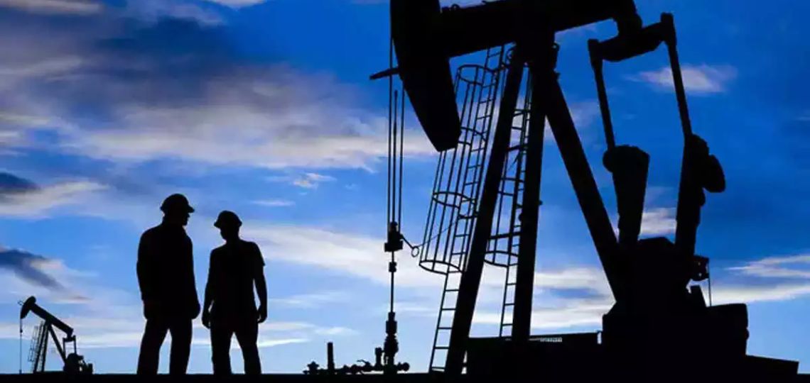 The United States anticipates a 1.97% increase in oil prices amid freezing conditions