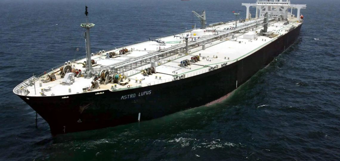 L’Allemagne Secourt un Pétrolier en Détresse Accusé d’Appartenir à la « Flotte Fantôme » Russe