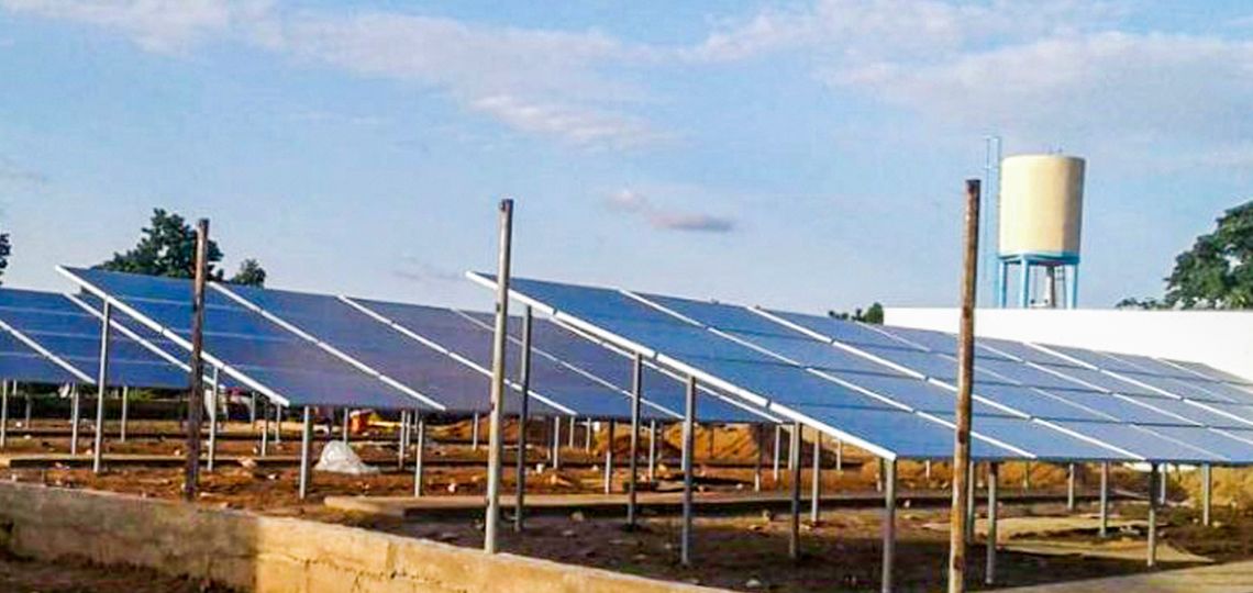 Le Togo soutient 60 000 ménages grâce à l’investissement d’ElectriFI dans Moon Togo