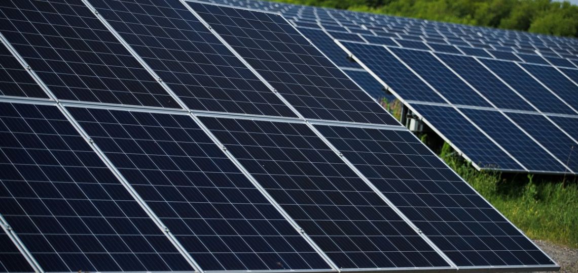 Meta signe quatre nouveaux projets solaires avec Zelestra au Texas