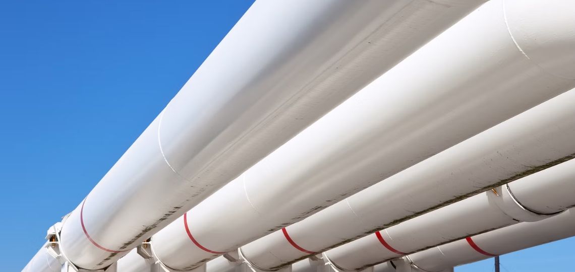 European gas prices rise as reserves shrink