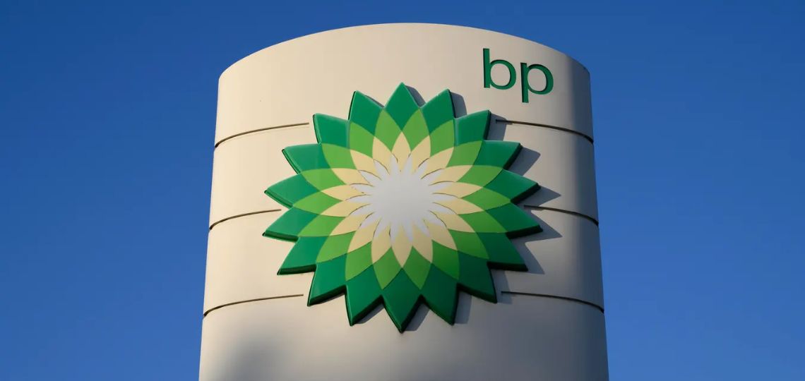 BP révise sa stratégie, le marché s’attend à un retour aux hydrocarbures